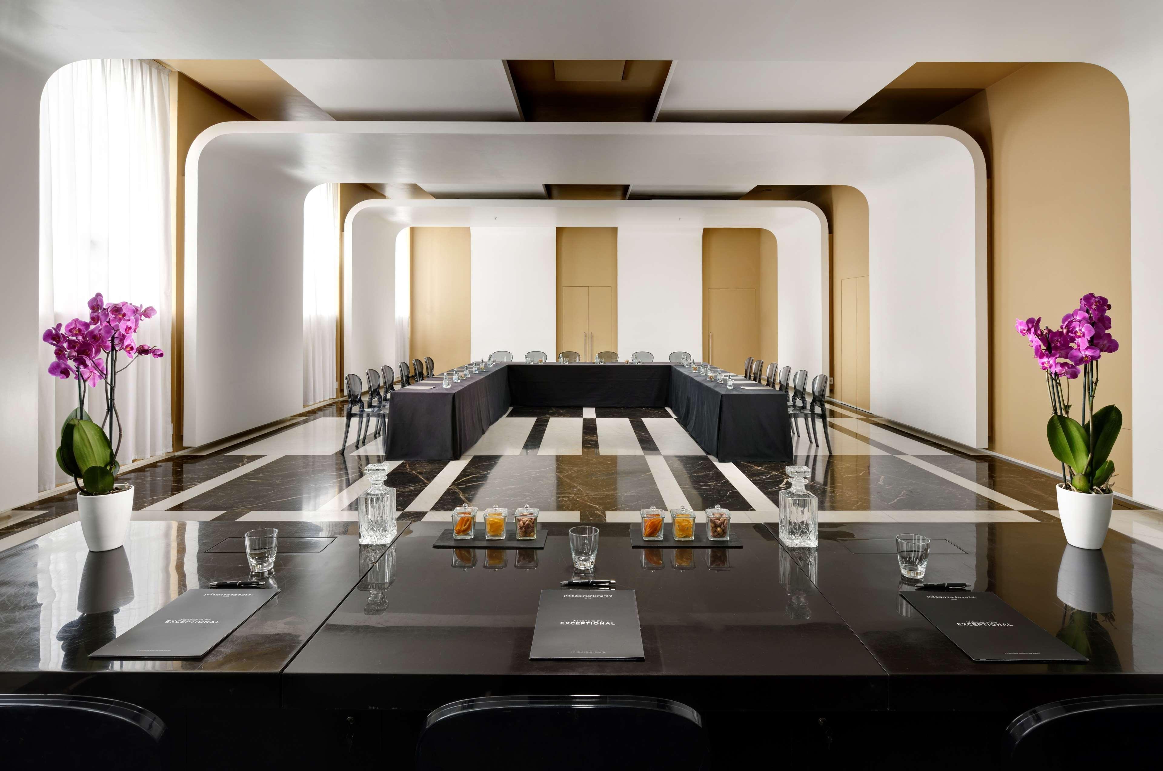 Palazzo Montemartini Rome, A Radisson Collection Hotel Екстериор снимка The boardroom at the Mandarin Oriental, Munich