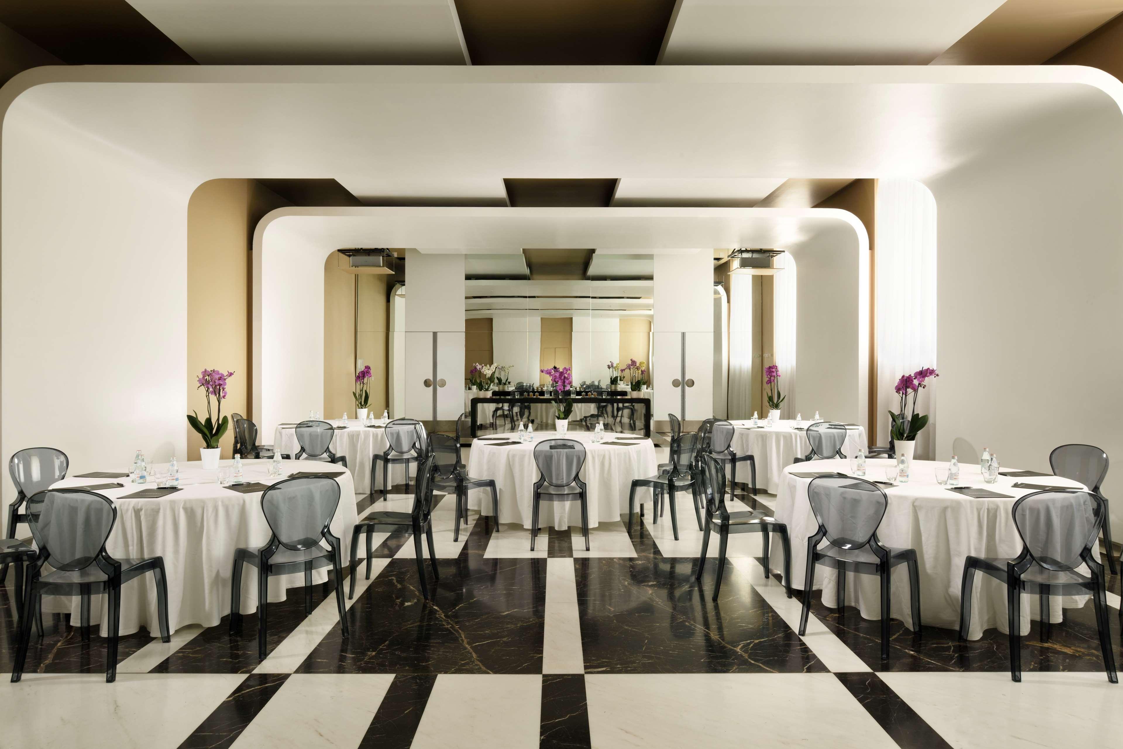 Palazzo Montemartini Rome, A Radisson Collection Hotel Екстериор снимка The interior of the restaurant