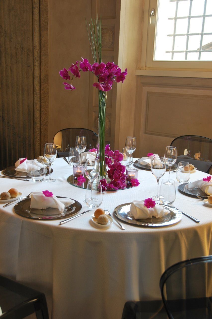 Palazzo Montemartini Rome, A Radisson Collection Hotel Екстериор снимка A table set for a formal dinner